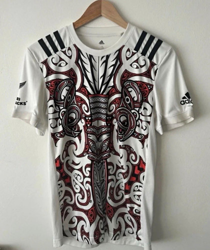 Adidas all blacks maori - adidas,