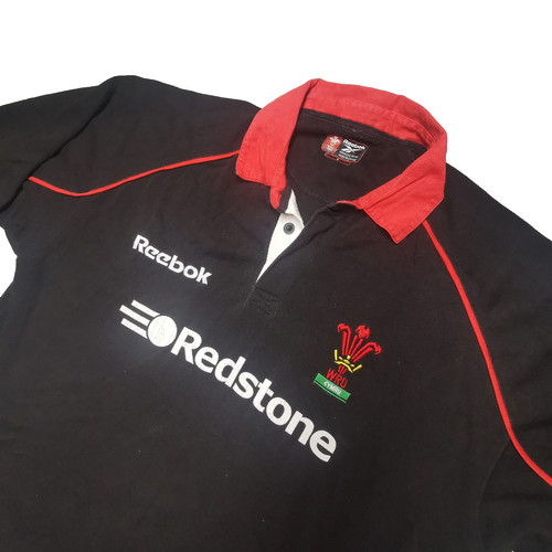 Wales 2002 2004 away rugby - 2004,